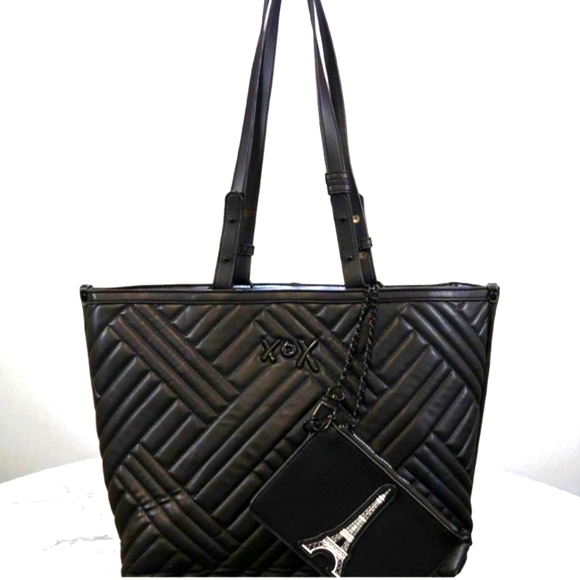Betsey Johnson Handbags - Betsey J Blk Quilted Tote with Eiffel Tower coin purse 2fer